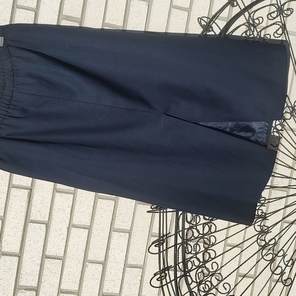 Navy Skirt - Picture 6 of 8